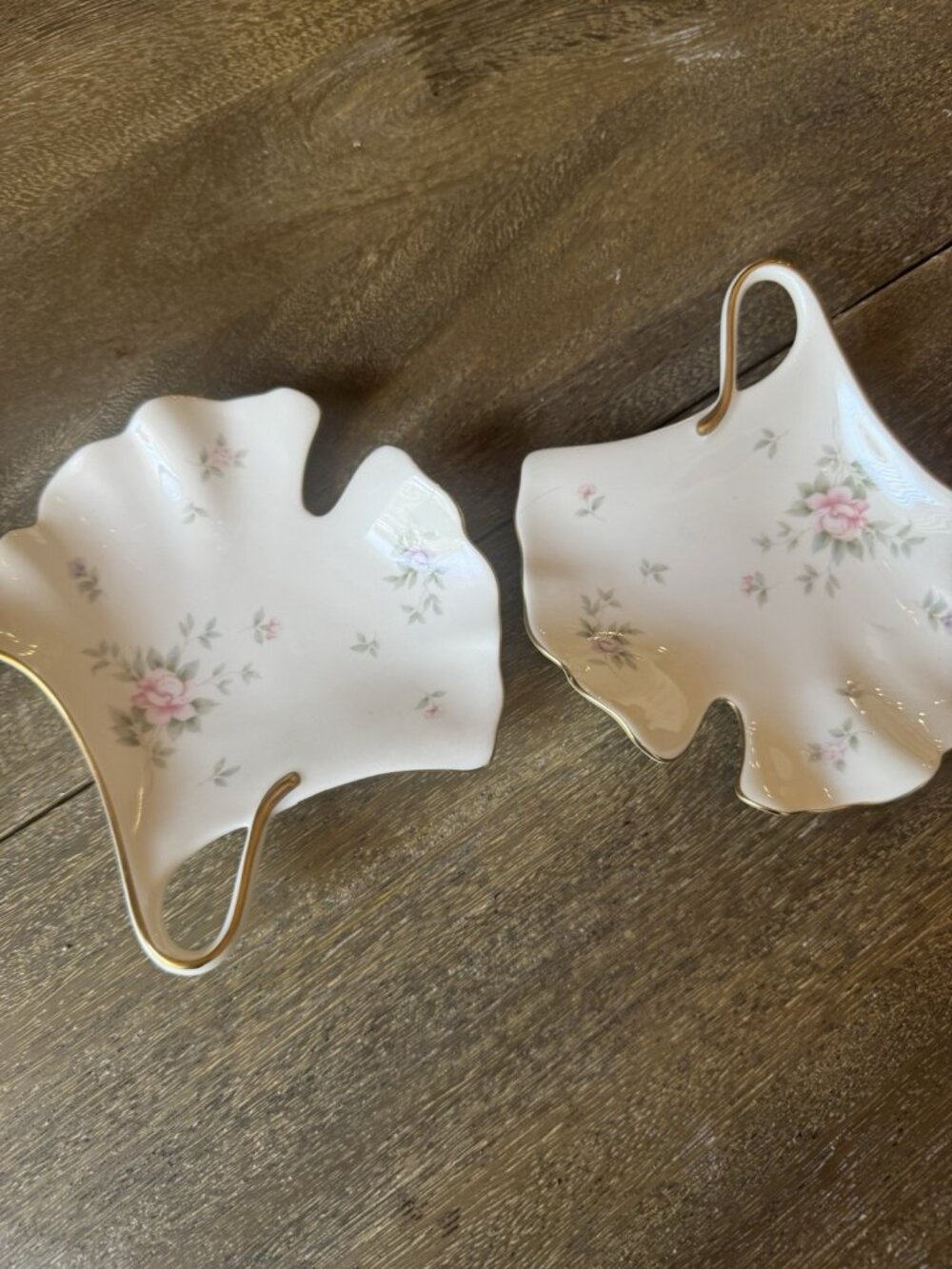 Mikasa Remembrance Ginkgo Leaf Dish Pink Roses B2120 Japan 6" Porcelain Set (2)